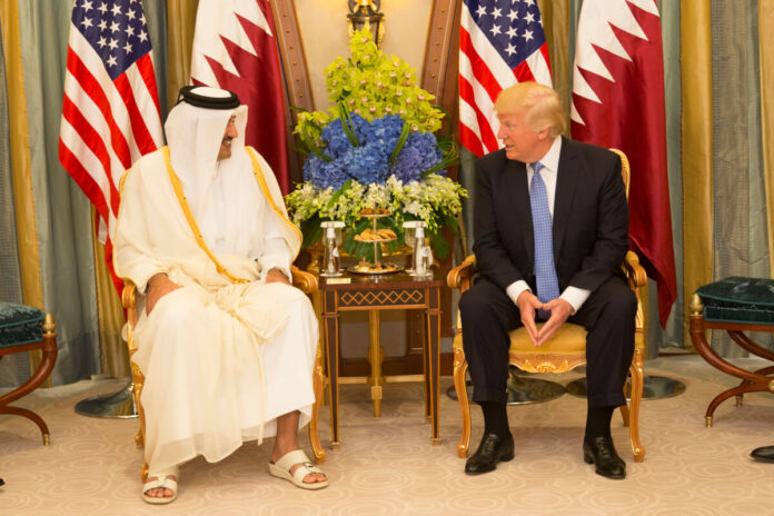 Donald_Trump_meets_with_the_Emir_of_Qatar
